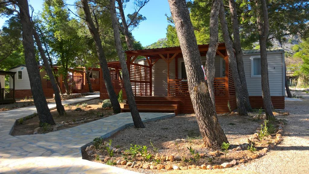 Mobile Home Navis Starigrad Paklenica Exterior photo