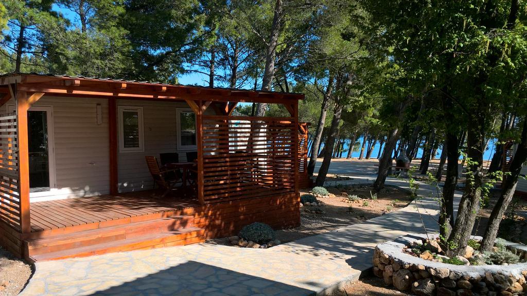 Mobile Home Navis Starigrad Paklenica Exterior photo